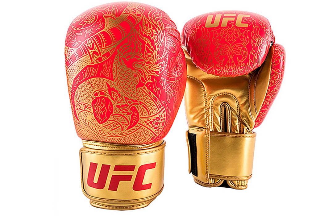 Боксерские перчатки UFC PRO Thai Naga Red, 14oz 1050_700